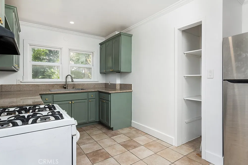 1871 Park Drive, Los Angeles, California 90026 home-pic-13