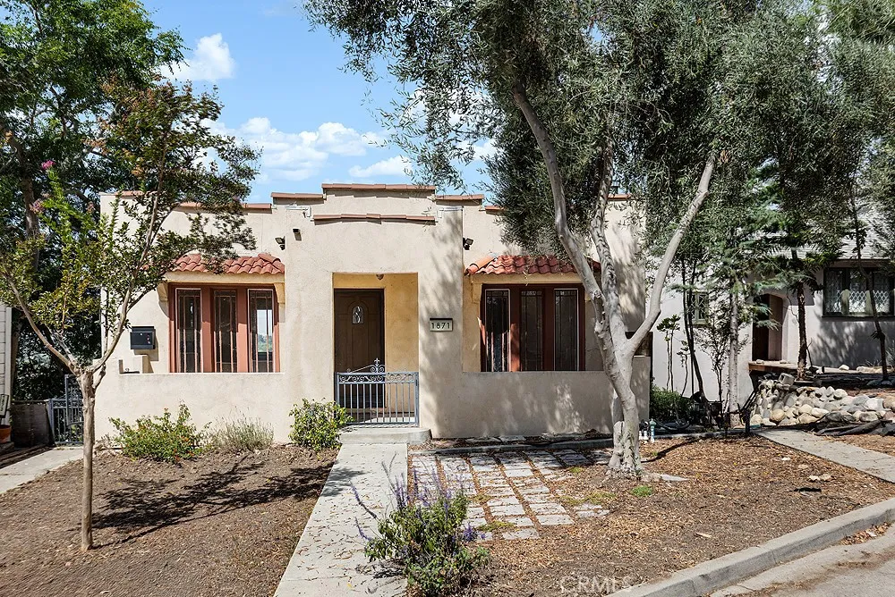 1871 Park Drive, Los Angeles, California 90026 home-pic-0