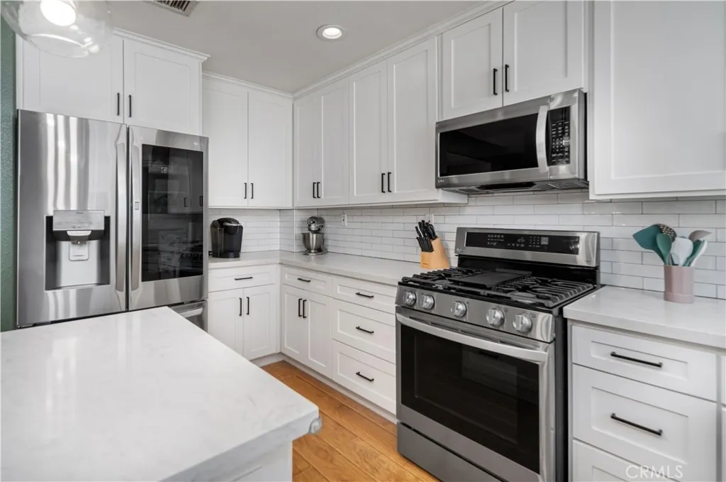 25710 Wagner Way C, Stevenson Ranch, California 91381 home-pic-6