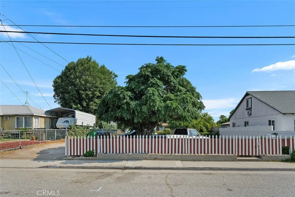 1329 Pleasant View Avenue, Corona, California 92882 home-pic-0