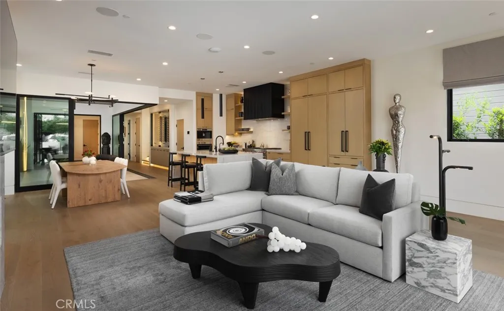 412 Heliotrope Avenue, Corona Del Mar, California 92625 home-pic-4