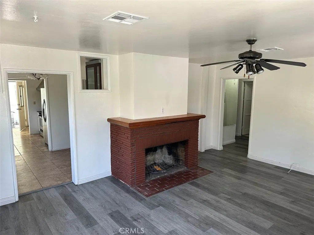 10842 Saticoy Street, Sun Valley, California 91352 home-pic-6