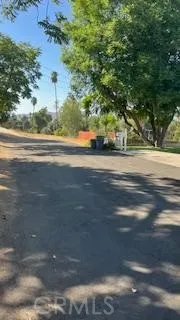 3943 Ridge Road, Riverside, California 92501 home-pic-23