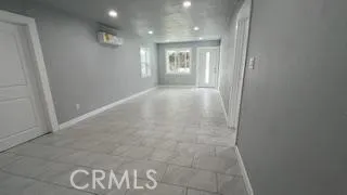 Living Room Main Ent