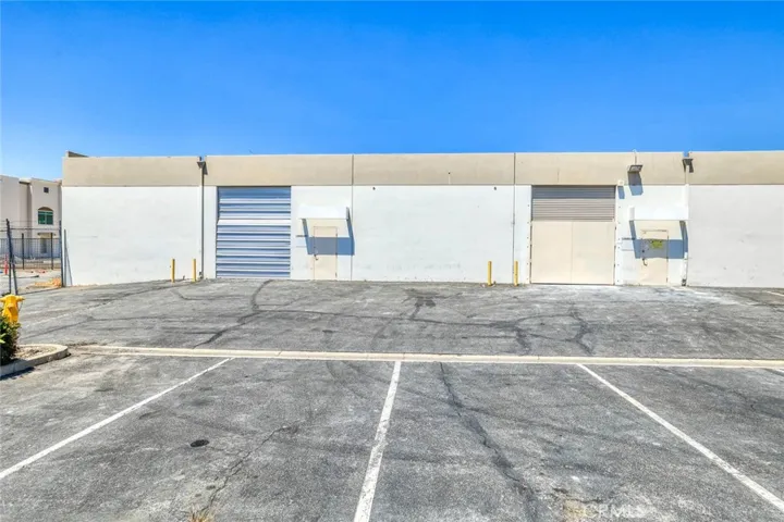 15562 Azusa Canyon Road D & E, Irwindale, California 91706