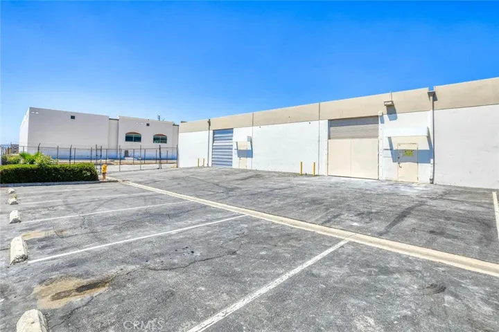 15562 Azusa Canyon Road D & E, Irwindale, California 91706