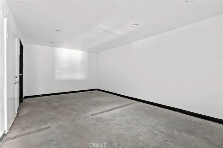 15562 Azusa Canyon Road D & E, Irwindale, California 91706