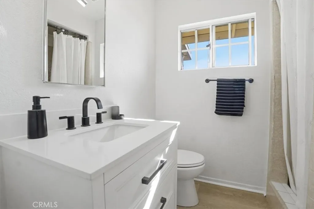 1512 W 6th Street, Ontario, California 91762 home-pic-34