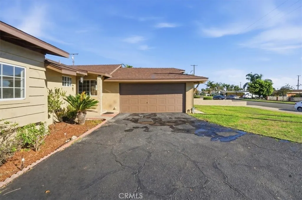 1512 W 6th Street, Ontario, California 91762 home-pic-3
