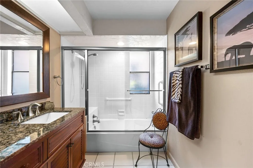 46560 Arapahoe Circle A, Indian Wells, California 92210 home-pic-17