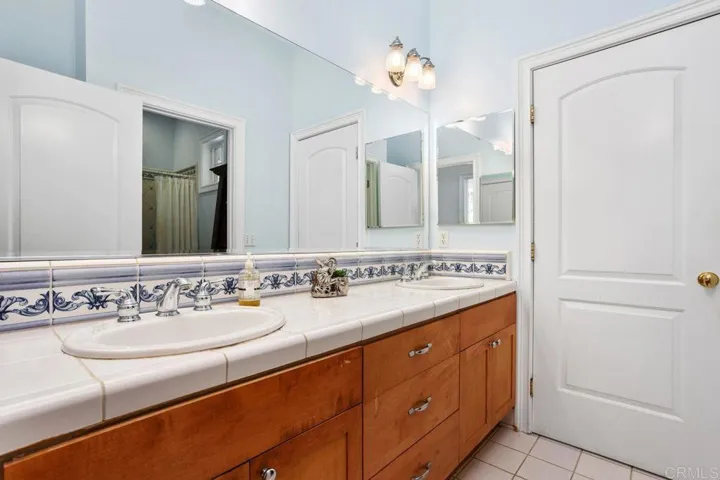 Jack & Jill bath with double sinks