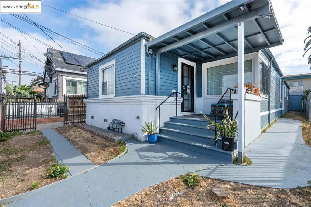 8806 Dowling St, Oakland, California 94605 home-pic-3