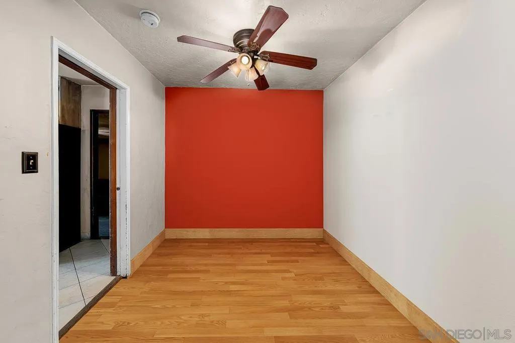 561 Spruce St, Imperial Beach, California 91932 home-pic-8
