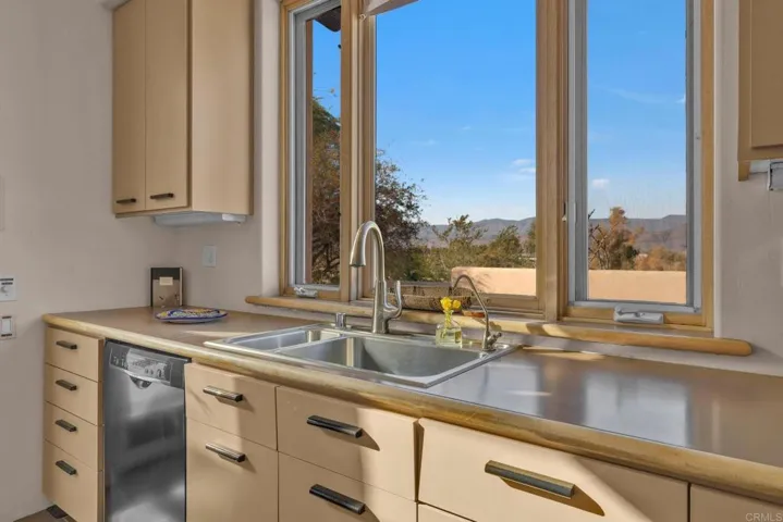 2207 Hoberg Road, Borrego Springs, California 92004