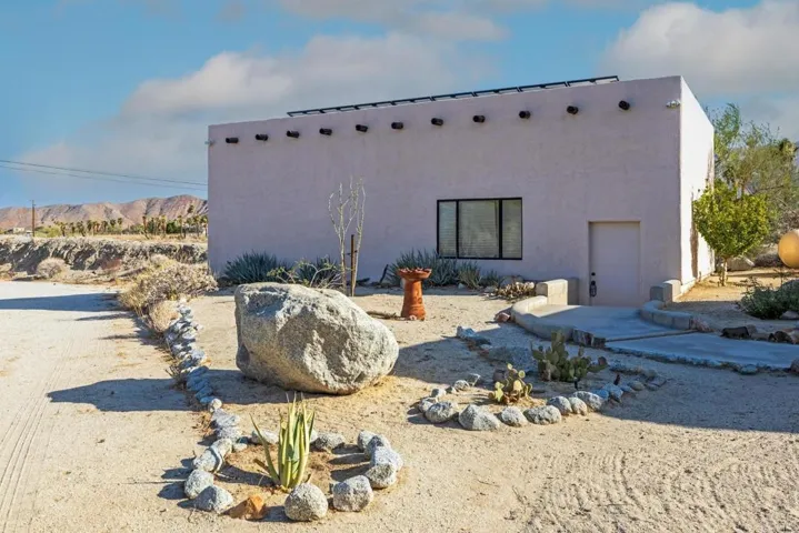 2207 Hoberg Road, Borrego Springs, California 92004