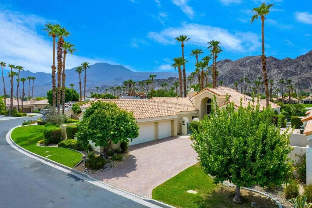 55649 Pinehurst, La Quinta, California 92253 home-pic-0