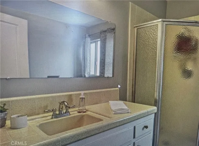 1261 Cumberland Cross Road, Santa Ana, California 92705