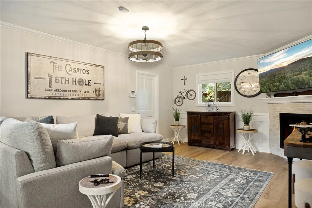157 Brentwood Drive, Lake Arrowhead, California 92352 home-pic-22
