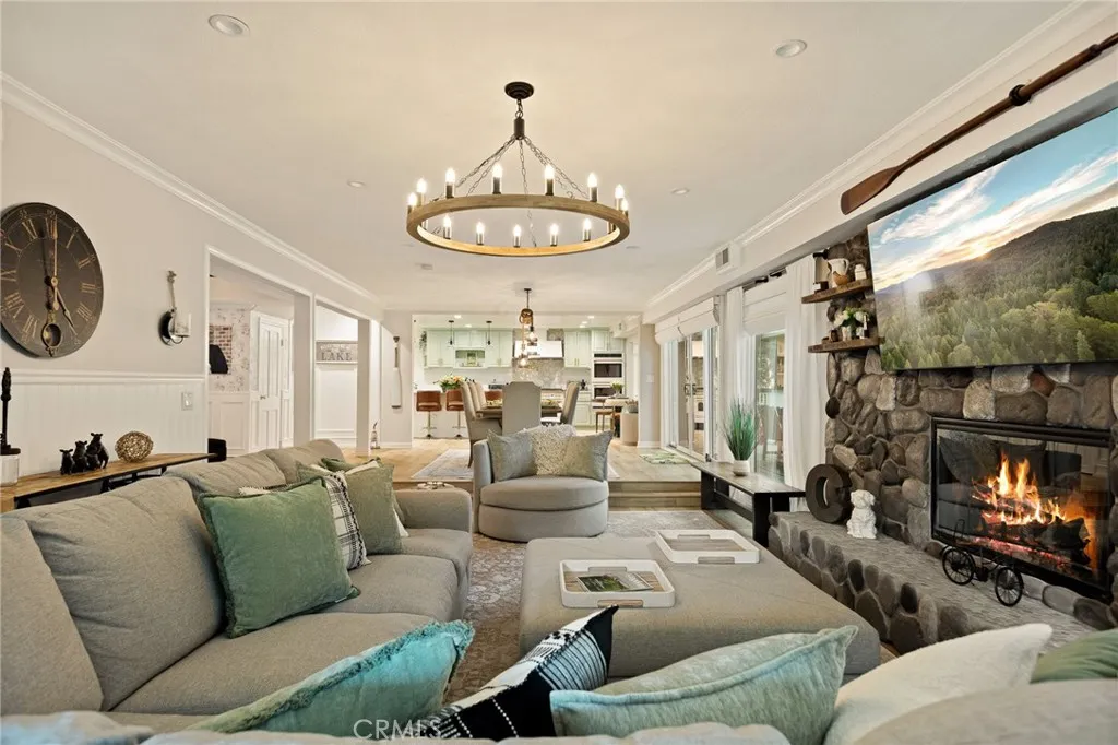 157 Brentwood Drive, Lake Arrowhead, California 92352 home-pic-7