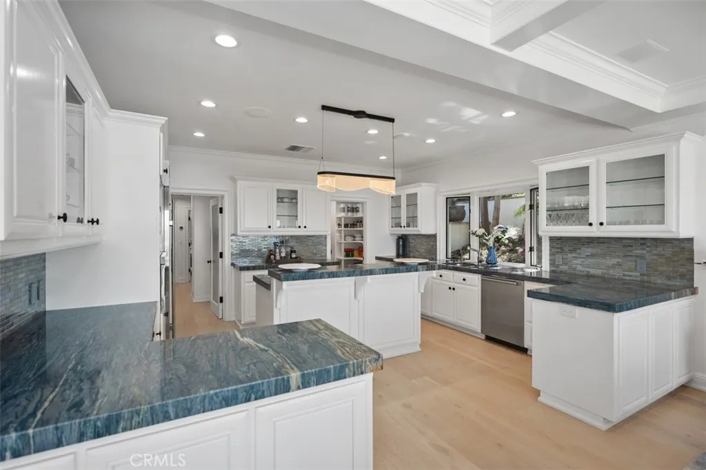 32311 Caribbean Drive, Dana Point, California 92629 home-pic-25
