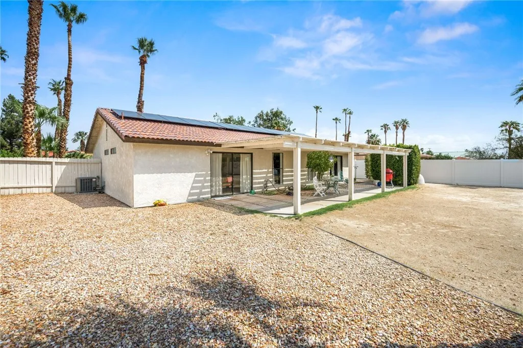 67375 Peineta Road, Cathedral City, California 92234 home-pic-22