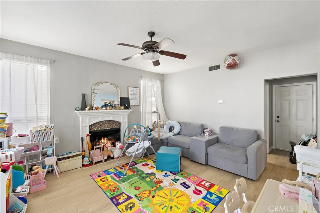 43 El Prisma, Rancho Santa Margarita, California 92688 home-pic-14