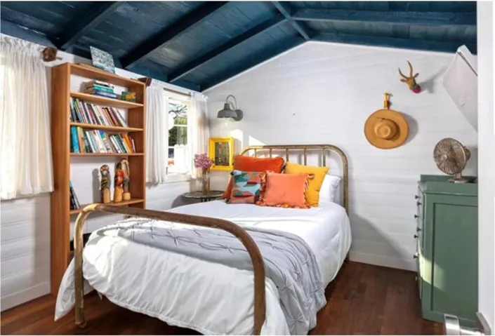 255 Center Street, Laguna Beach, California 92651