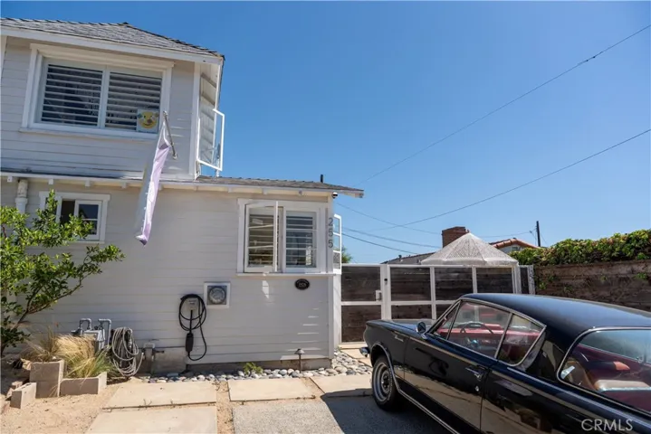 255 Center Street, Laguna Beach, California 92651