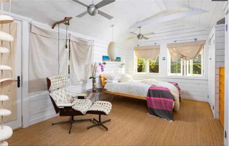 255 Center Street, Laguna Beach, California 92651