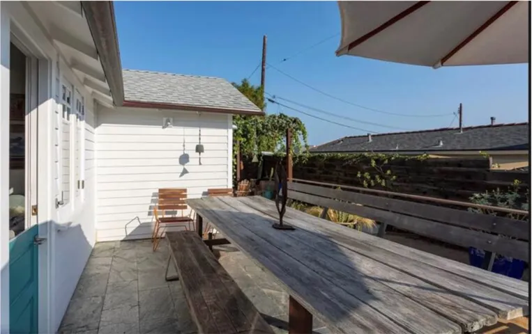 255 Center Street, Laguna Beach, California 92651
