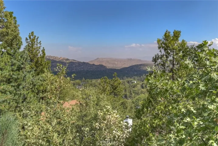 1219 Klondike Drive, Lake Arrowhead, California 92352