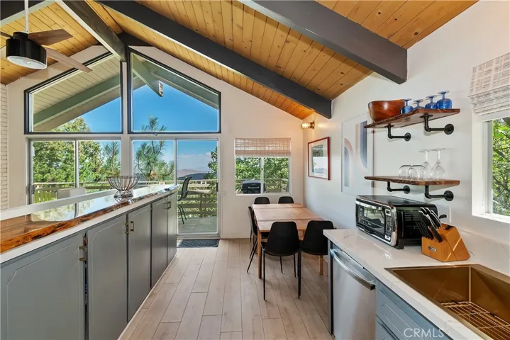 1219 Klondike Drive, Lake Arrowhead, California 92352