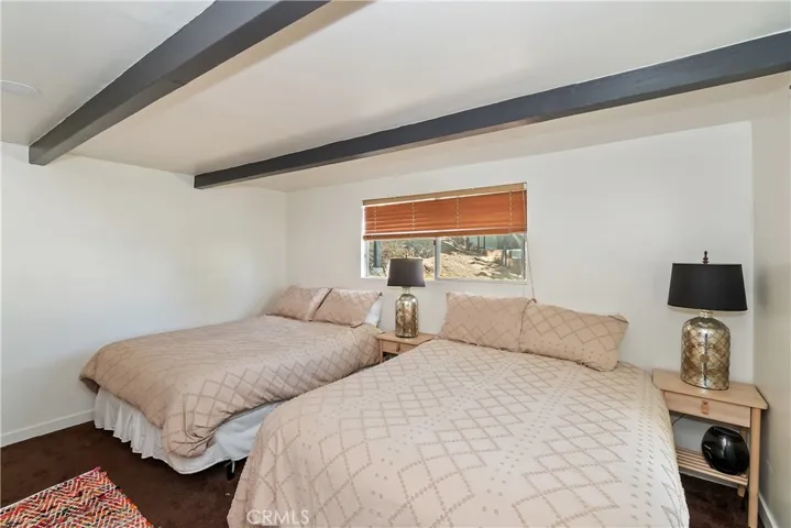 1219 Klondike Drive, Lake Arrowhead, California 92352