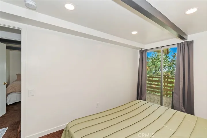 1219 Klondike Drive, Lake Arrowhead, California 92352