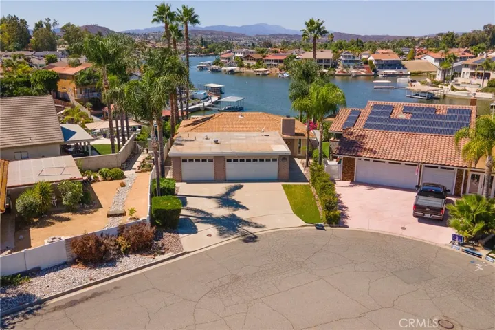 30333 Emperor Drive, Canyon Lake, California 92587
