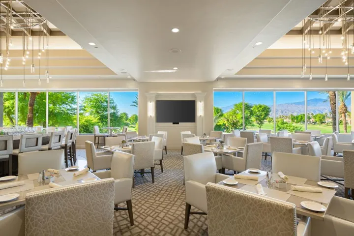 Clubhouse Dining
