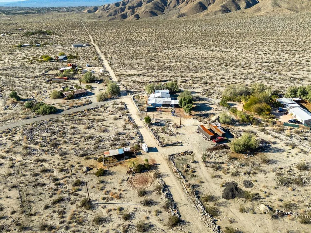 75760 Skyline Drive, Desert Hot Springs, California 92241 home-pic-43