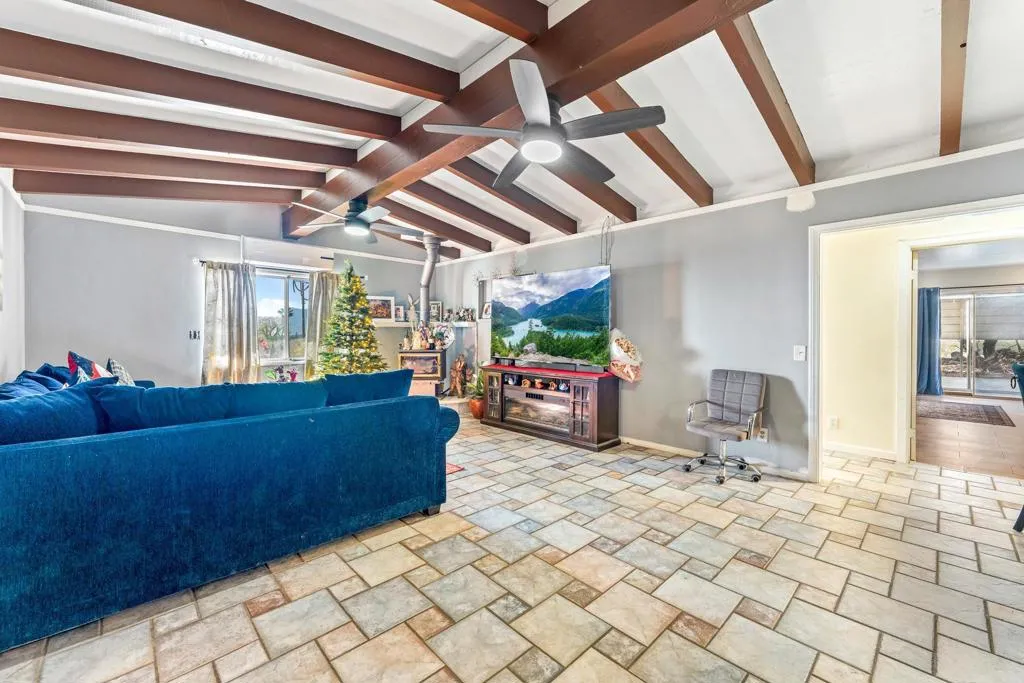 75760 Skyline Drive, Desert Hot Springs, California 92241 home-pic-22