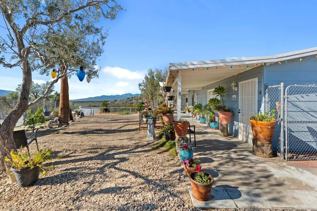 75760 Skyline Drive, Desert Hot Springs, California 92241 home-pic-1