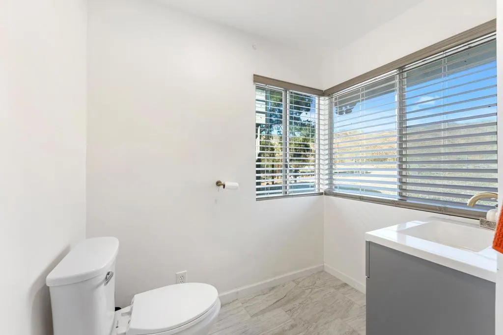 75760 Skyline Drive, Desert Hot Springs, California 92241 home-pic-14