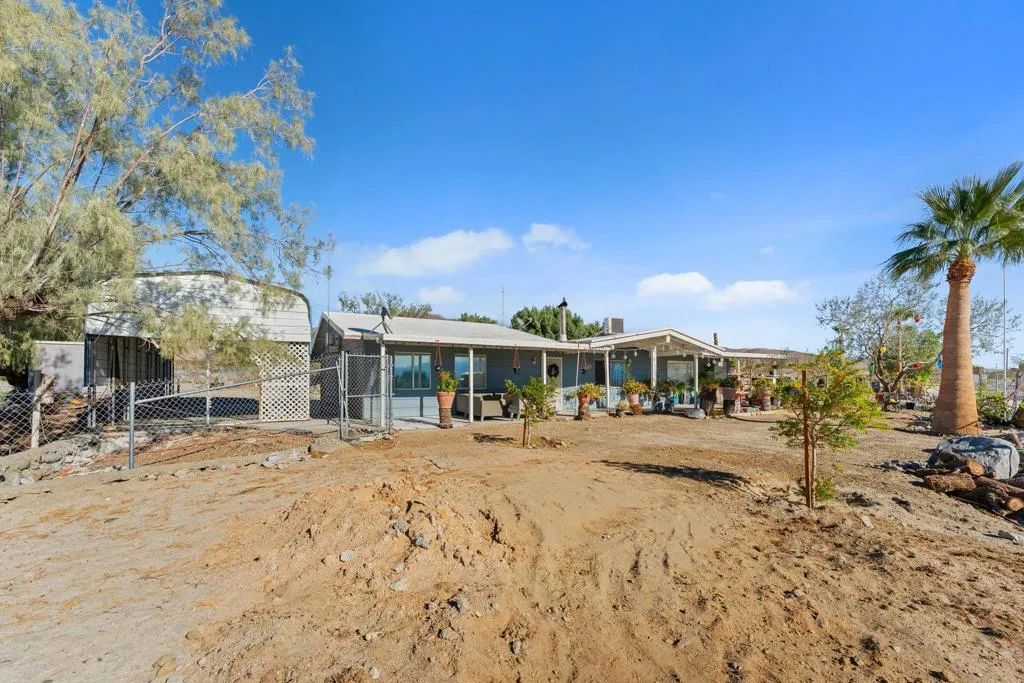 75760 Skyline Drive, Desert Hot Springs, California 92241 home-pic-3