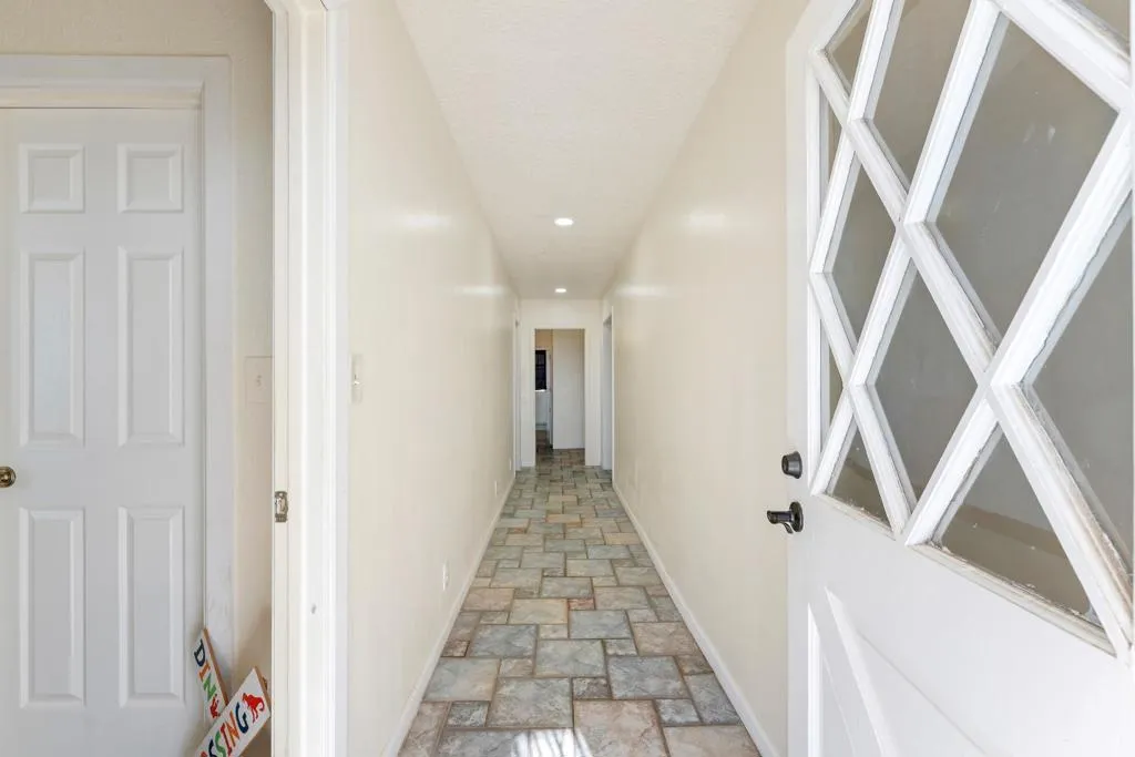 75760 Skyline Drive, Desert Hot Springs, California 92241 home-pic-6