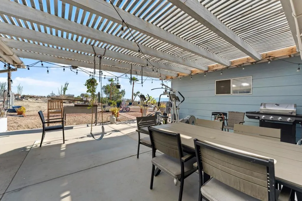 75760 Skyline Drive, Desert Hot Springs, California 92241 home-pic-5