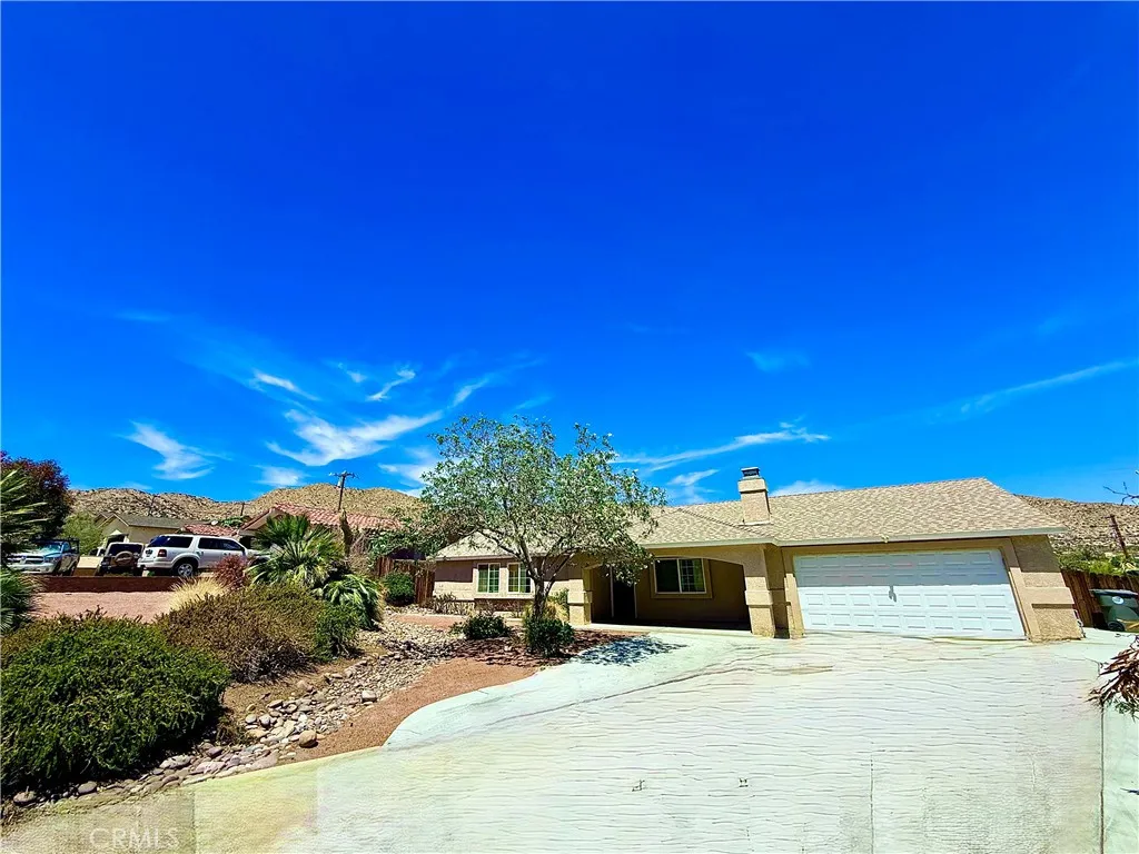 54822 El Prado Trail, Yucca Valley, California 92284 home-pic-4