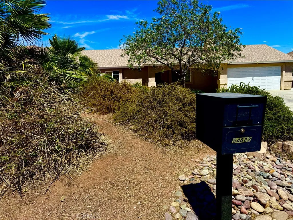 54822 El Prado Trail, Yucca Valley, California 92284 home-pic-3