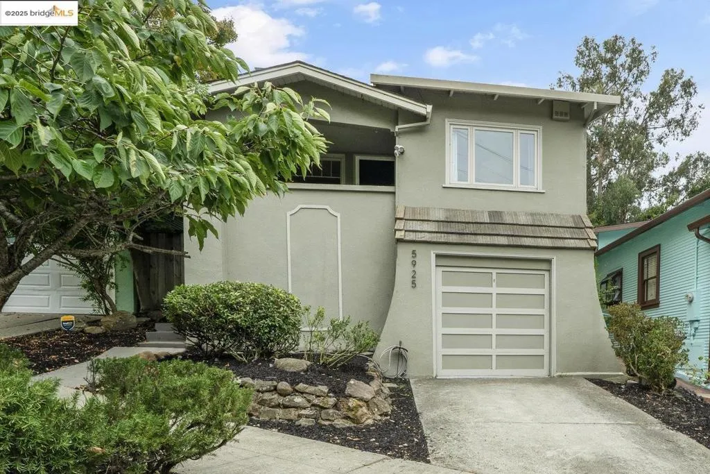 5925 Outlook Ave, Oakland, California 94605 home-pic-9