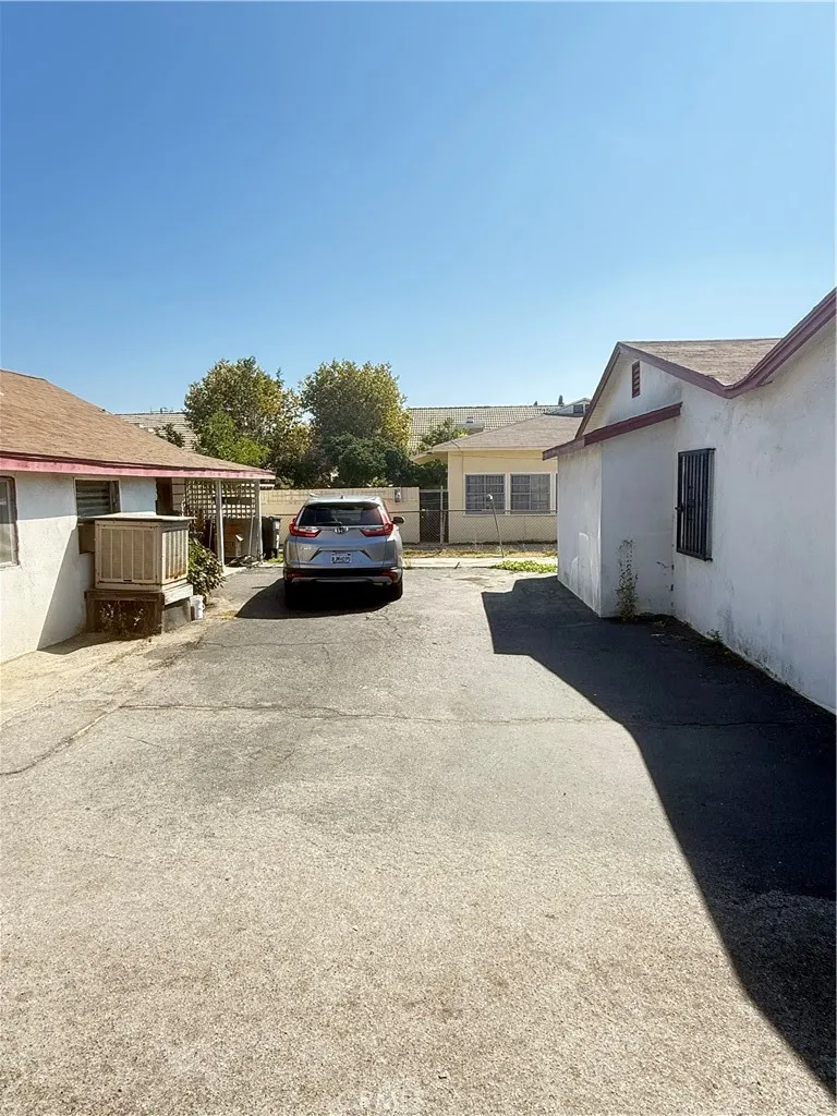 719 E Mabel Avenue, Monterey Park, California 91755 home-pic-4