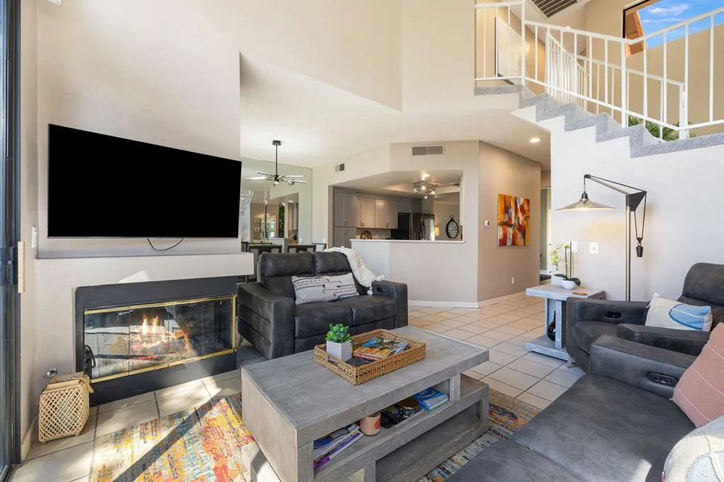 42-web-or-mls-2H8A4049