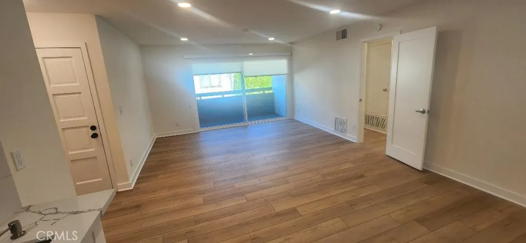 2511 W Sunflower Avenue P6, Santa Ana, California 92704 home-pic-6