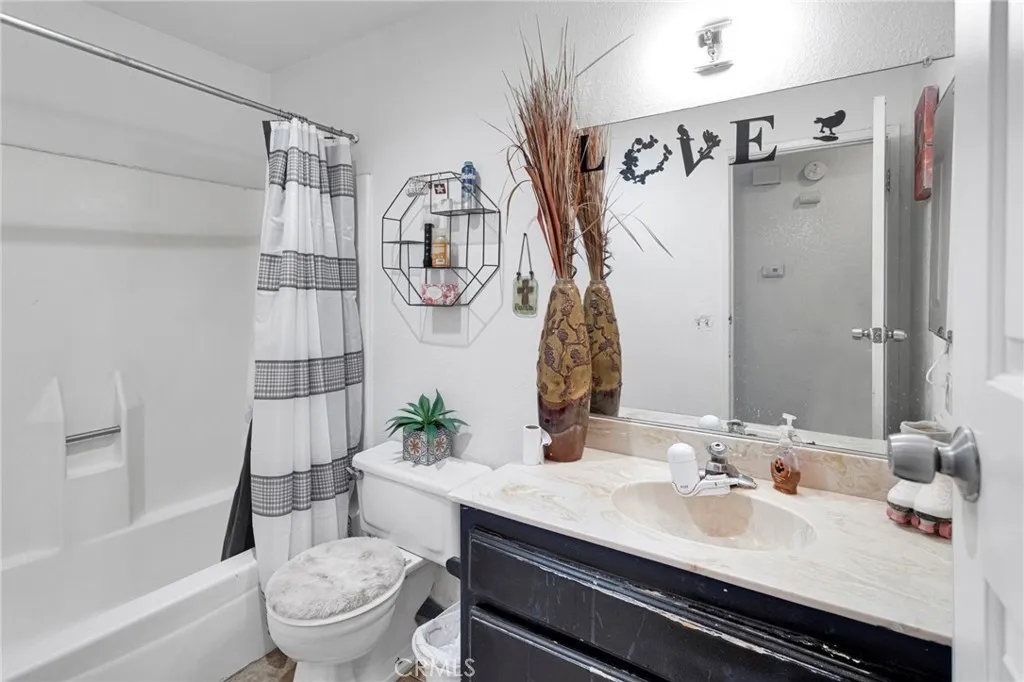 14720 Main Street, Hesperia, California 92345 home-pic-7